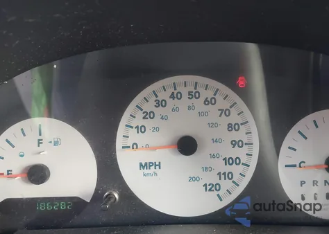 2006 Chrysler Town & Country from USA, damaged, VIN 1A4GP45R06B740079